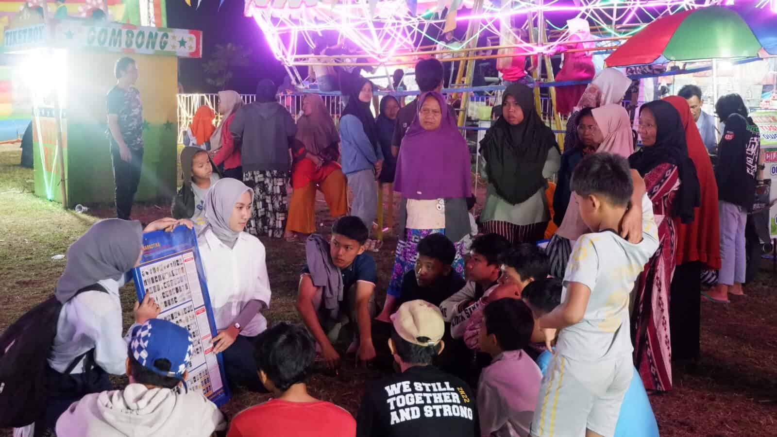 BNN MENYAPA DI DESA DAGAN LIBATKAN MAHASISWI KOMUNIKASI UNSOED