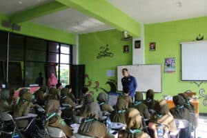 BNN MENYAPA PELAJAR SMK MUHAMMADIYAH 3 PUBALINGGA